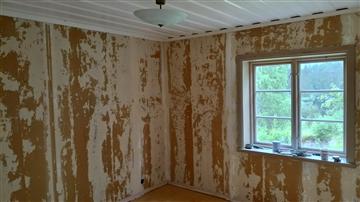 Sovrum före tapetsering